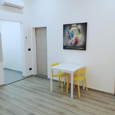 Appartamento Nuovo A 1 Minuto Dal Porto Livorno Exteriör bild