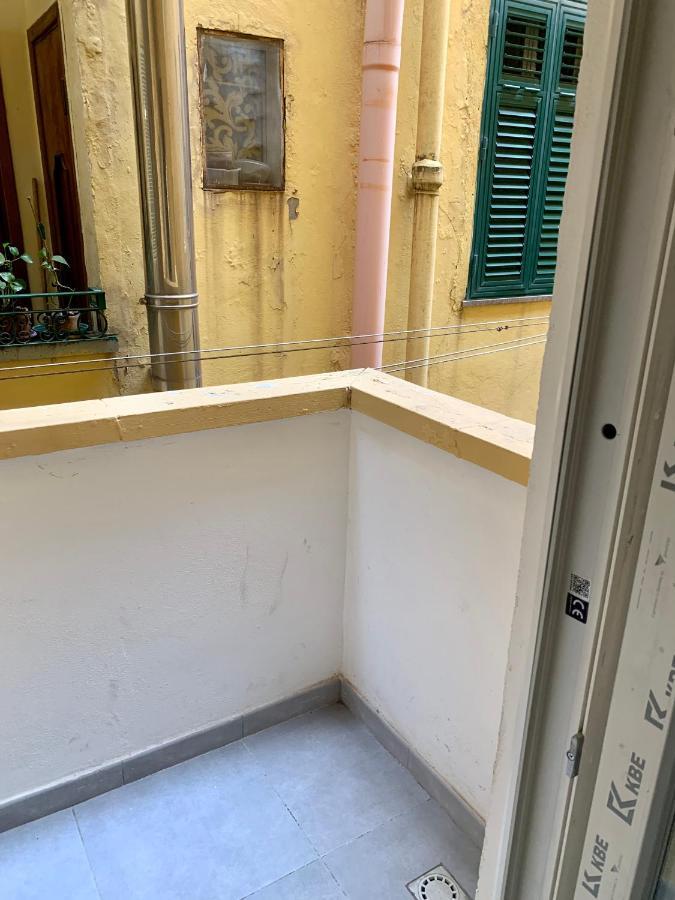 Appartamento Nuovo A 1 Minuto Dal Porto Livorno Exteriör bild